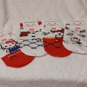 4 pairs of unique cuteness Hello Kitty ankle socks
